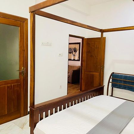 Sand & Surf Guest House Negombo Eksteriør billede