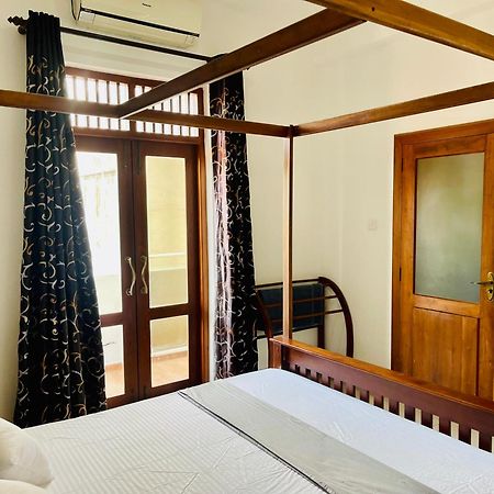 Sand & Surf Guest House Negombo Eksteriør billede