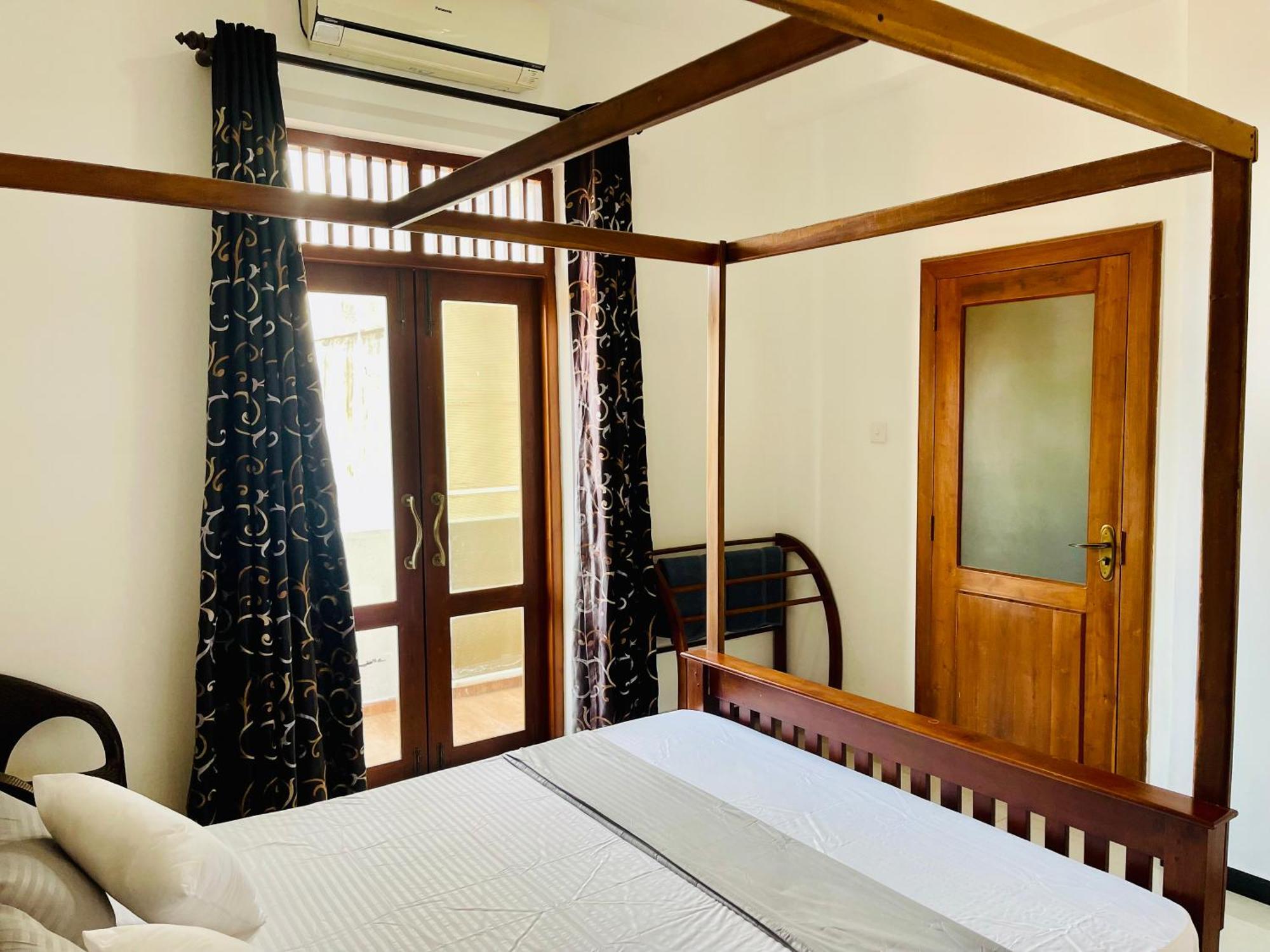 Sand & Surf Guest House Negombo Eksteriør billede